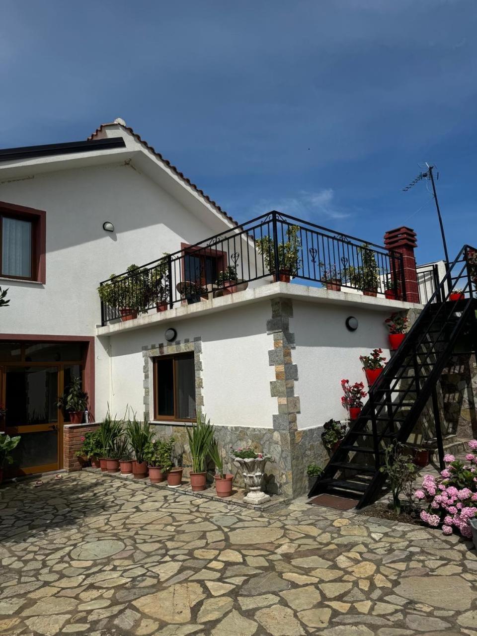 Villa Zefi Rrenc Shkodër Extérieur photo